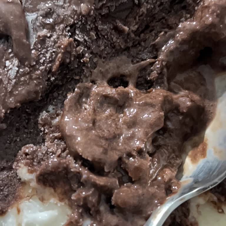 Bozuk Dondurma Satışı Ve İade Talebi