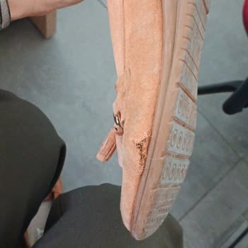 Kısa Sürede Deforme Olan Bot Ve İlgisiz Müşteri Hizmeti