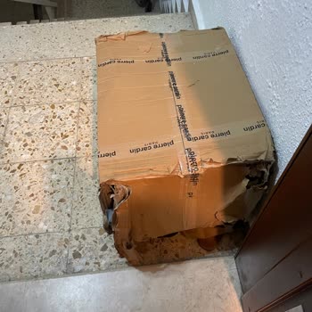 Kargo Paketi Parçalanmış Şekilde İade Edildi, Şube Koşulları Yetersiz