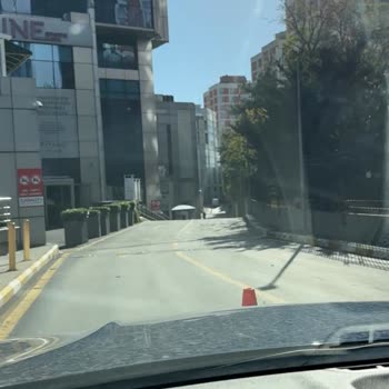 Otopark Girişi Ve Güvenlik Görevlisi Davranışı Nedeniyle Yaşanan Mağduriyet