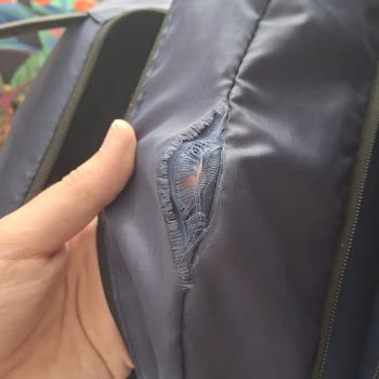 Yeni Alınan Sırt Çantasında Kısa Sürede Yırtılma Sorunu Yaşadım