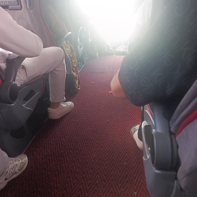 23 Saattir Otobüste Mahsur Kaldık Personel İlgisiz Ve Klima Arızalı