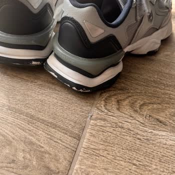 Yeni Alınan Çocuk Ayakkabısında Hızlı Renk Soyulması Sorunu