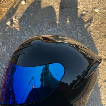 Kısa Sürede Eriyen Kask İçin Garanti Reddi Ve Ücret İadesi Talebi