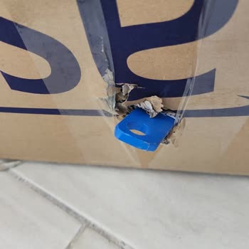 Hasarlı Kargo Teslimatı Sonrası Mağduriyetim Giderilmiyor
