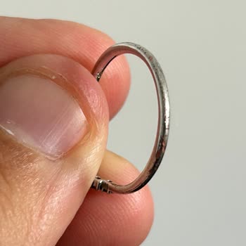 Swarovski Yüzüğümde Soyulma Ve Renk Değişimi Yaşadım Mağaza Yardımcı Olmadı