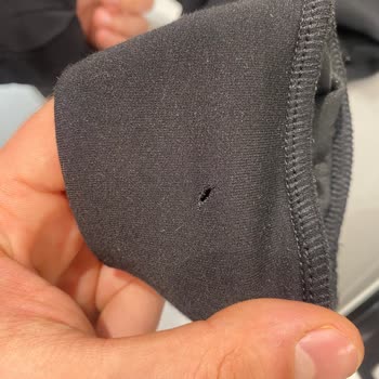 Satın Aldığım Sweatshirtte Kusur Ve Mağazada Yetersiz Destek Deneyimi