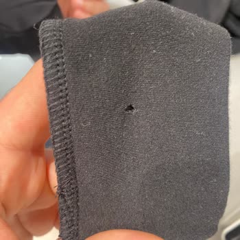 Satın Aldığım Sweatshirtte Kusur Ve Mağazada Yetersiz Destek Deneyimi