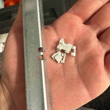 Çekmece Raylarının Plastik Parçaları Sürekli Kırılıyor!