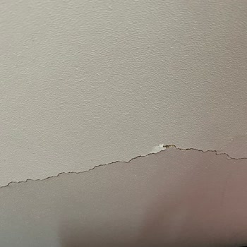 Kırık Baza Kapağı Sorunu Çözülemiyor, Yanlış Ürün Teslimatı Devam Ediyor