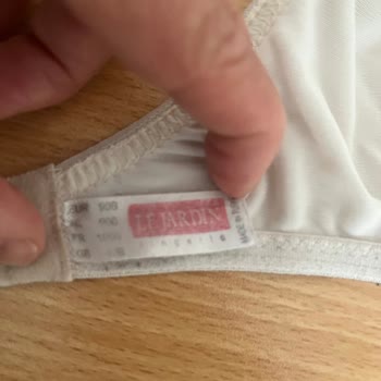 Le Jardin Jasmin 9900 Sütyenlerde Kısa Sürede Demirlerin Çıkması Hayal Kırıklığı