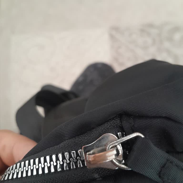 Çanta Metal Aksamında Hızlı Paslanma ve Çözüm Eksikliği