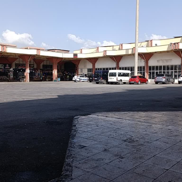 Acil İşim Olmasına Rağmen Otobüs Saatlerce Gecikti, Mağdur Edildim