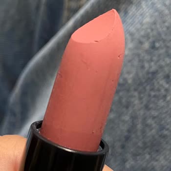 Satın Aldığım Rujda Hijyen Sorunu Ve Kullanılamaz Durumda Ürün Teslimatı