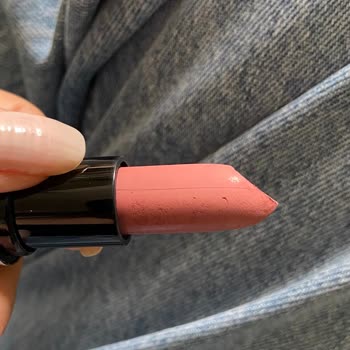 Satın Aldığım Rujda Hijyen Sorunu Ve Kullanılamaz Durumda Ürün Teslimatı