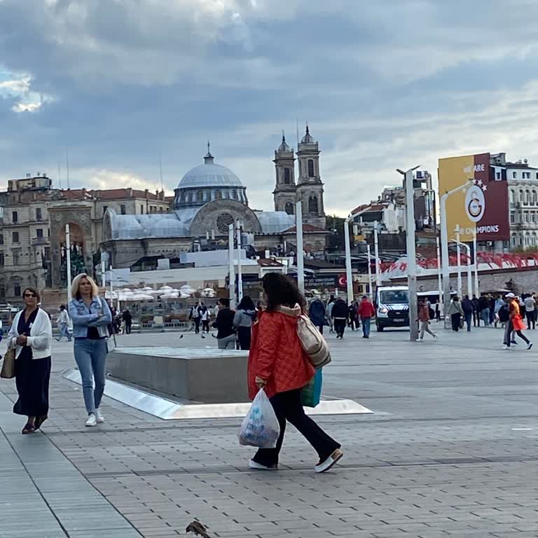 Martı Uygulamasında Yüklediğim 300 TL Hesabımdan Haksızca Çekildi, Destek Alamıyorum