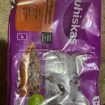 Yeni Alınan Whiskas Mama Paketinde Kötü Koku Ve Böcek Çıktı