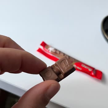 Aldığım Ülker Çikolatalarda Bozukluk Ve Mağazada Çözüm Bulamama