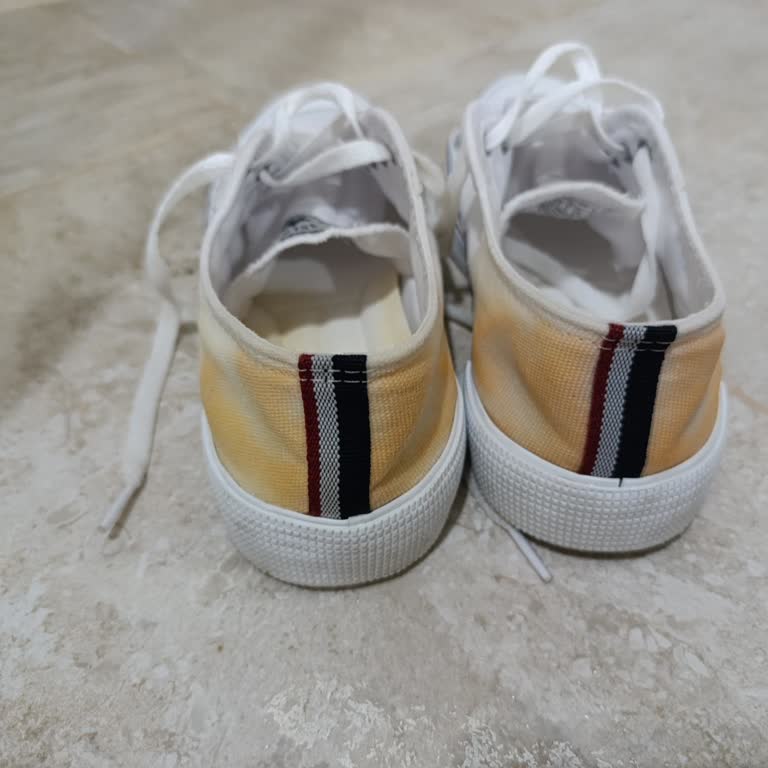 U. S. Polo Assn. Beyaz Ayakkabıda Boya Akması Ve İade Reddi Mağduriyeti