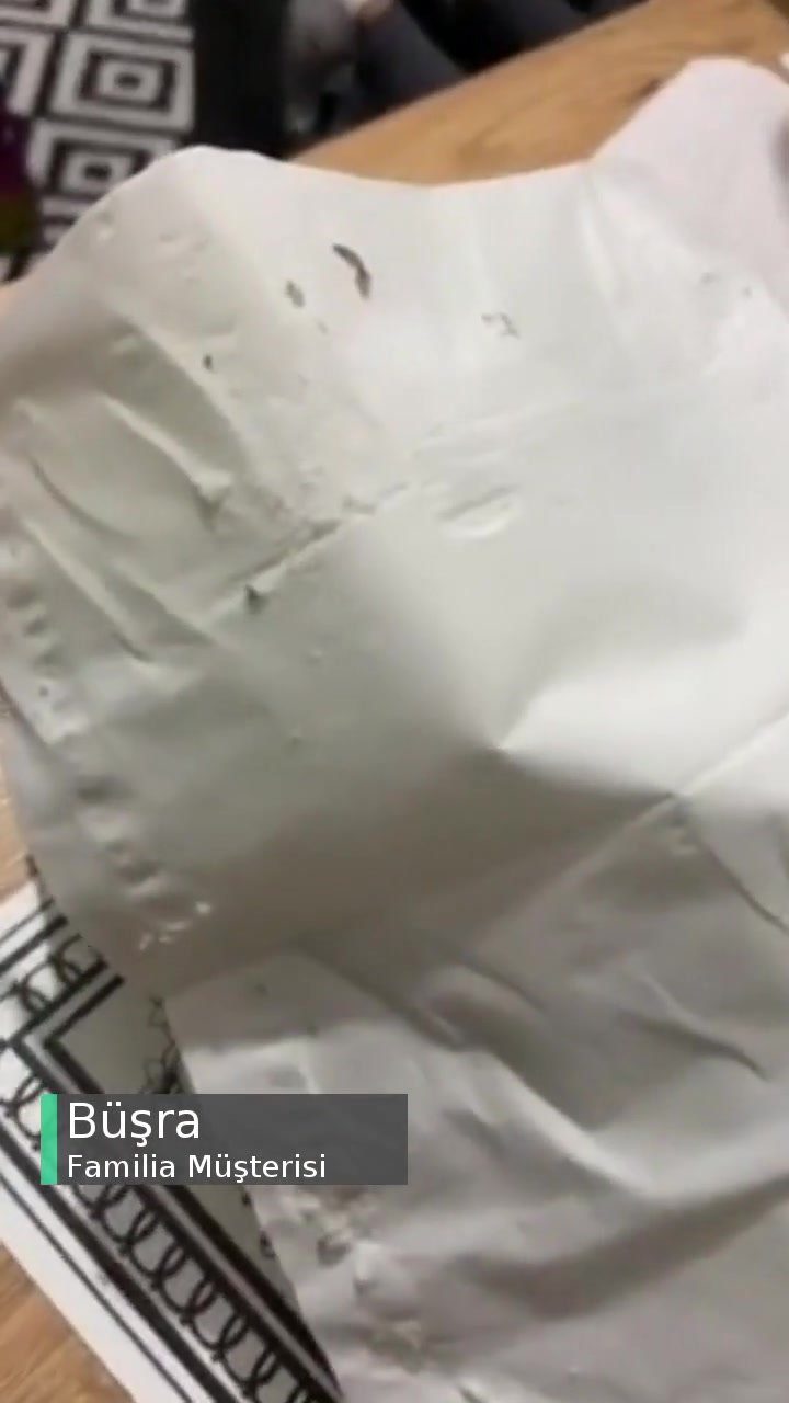 Familia Mendil İçinde Toz Var videonun kapak resmi