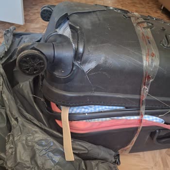 Kırık Valiz Ve Kaybolan Eşyalar İçin Aras Kargo Mağduriyetim Giderilmiyor