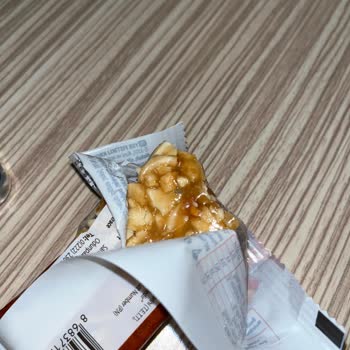 Krokanın İçinden Çıkan Plastik Parça Sağlığımı Riske Attı