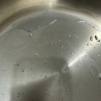 İlk Kullanımda Tencerede Kalıcı Lekeler Oluştu