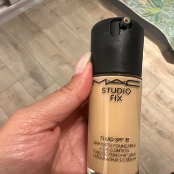 Yanlış Renk Önerisiyle Aldığım Fondöteni İade Etmek İstiyorum