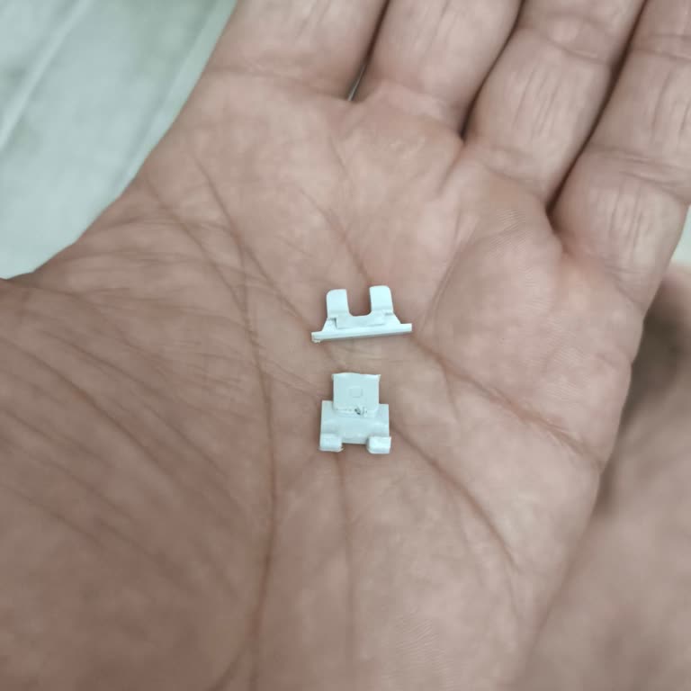 Çekmece Rayının Plastik Parçası Kırıldı, Yedek Parça Talep Ediyorum