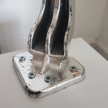 Kusurlu TV Ünitesi Ayakları Ve Çözülmeyen Parça Değişimi Sorunu