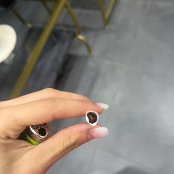 Aldığım Sigara Paketlerinin Yarısı Boş Çıkıyor Sürekli Mağdur Oluyorum