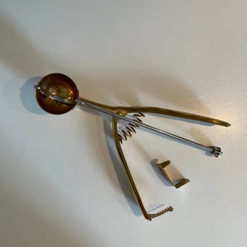 Tchibo'dan Aldığım Çelik Dondurma Kaşığı Kısa Sürede Kırıldı Ve Güvenlik Riski Oluşturdu