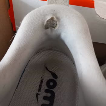 Barçın Spor Nike Vomero 18 Ayakkabıda Kısa Sürede Topuk Astarı Yırtılması ve Garanti Mağduriyeti