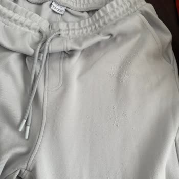 Kısa Sürede Topaklanan Eşofman Altı İçin Değişim Talebi