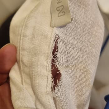 Kısa Sürede Yırtılan Gömlek İçin İade Talebime Dönüş Yapılmadı