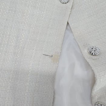 Kuru Temizlemede Ürünlerim Zarar Gördü, Ücret İadesi Ve Zararın Karşılanmasını Talep Ediyorum