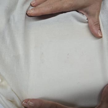 Kuru Temizlemede Ürünlerim Zarar Gördü, Ücret İadesi Ve Zararın Karşılanmasını Talep Ediyorum