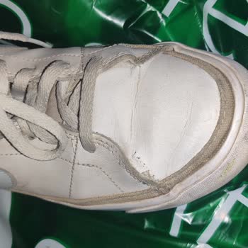 Nike Ayakkabının Ön Tarafı 1 Ayda Söküldü Mağaza Çözüm Sunmadı