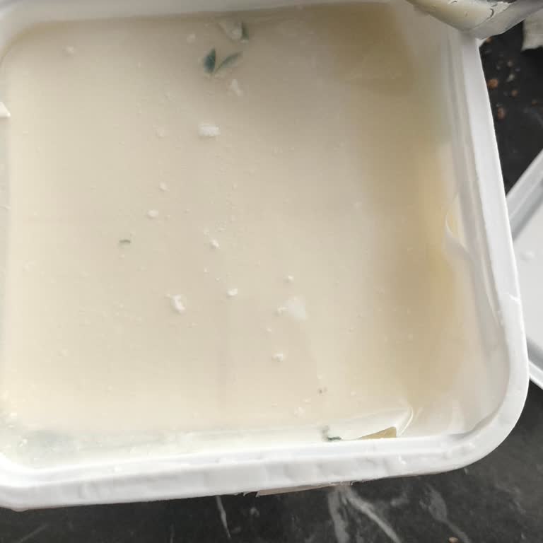 Aldığım Süzme Peynirin Son Kullanma Tarihine Rağmen Küflü Çıkması Hayal Kırıklığı Yarattı