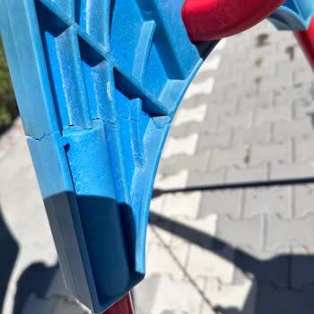 Pilsan Mini Salıncak Parçası Aniden Kırıldı, Güvenlik Endişesi Ve Yedek Parça Sorunu