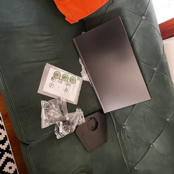 Monitörümün Standı Kutudan Çıkmadı Müşteri Hizmetlerinden Dönüş Alamadım