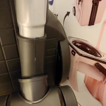 Elektrikli Süpürge Başlığı İkinci Kullanımda Kırıldı Müşteri Hizmetlerinden Yanıt Alamadım