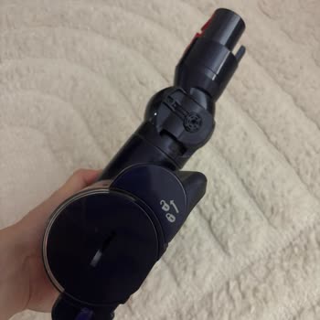 Dyson Süpürge Halı Başlığı Tekerlekleri Kırıldı, Destek Alamadım