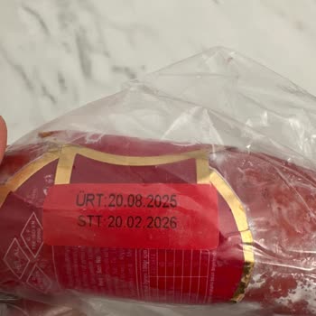 Aldığım Dana Sucuk Kısa Sürede Küflendi, Mağaza Yetkililerine Ulaşamıyorum