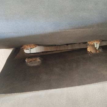 Teslimatta Yırtılan Ve Kısa Sürede Kırılan Koltuk İçin Çözüm Alamıyorum