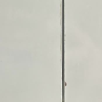 Aldığım Dolap Kusurlu Ve Defolu Parçalarla Teslim Edildi