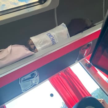 Muavinin Kaba Davranışı Ve Yetersiz Yardım