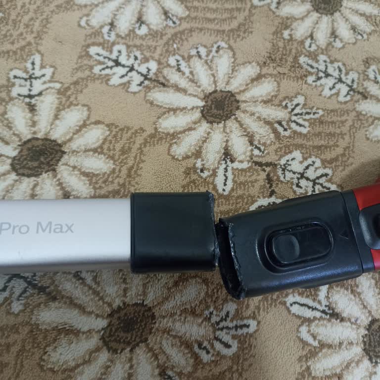 Philips SpeedPro Max Süpürgemin Bağlantı Yeri Aniden Kırıldı Kullanamıyorum