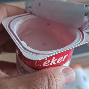 Eker Yoğurt Ambalajı Yarısı Boş Çıktı Mağduriyetimin Giderilmesini İstiyorum