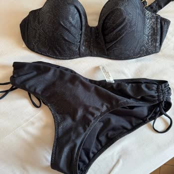 Suwen Bikini Kısa Sürede Desenleri Silindi Çözüm Bekliyorum